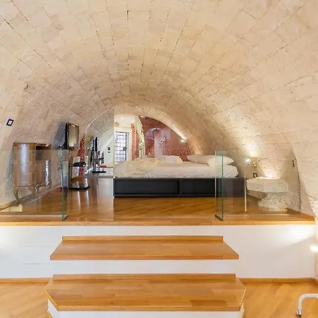 Palazzo di città Bari-2